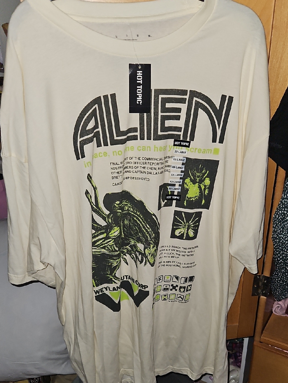 Hot Topic Cream Graphic Tee with Black & Neon Green Alien Design - NWT